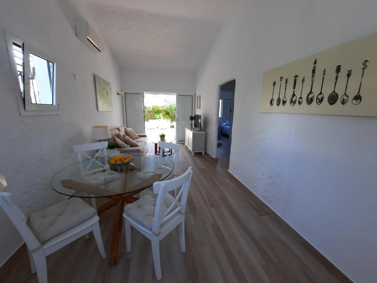 마스팔로마스 Relax Bungalow With Parking 빌라 외부 사진